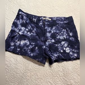 💙 Tie Dyed Blue and White Gap Shorts 💙